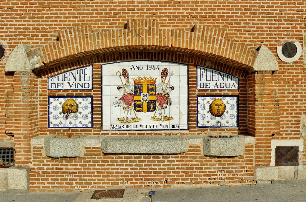 Foto: Centro histórico - Mentrida (Toledo), España