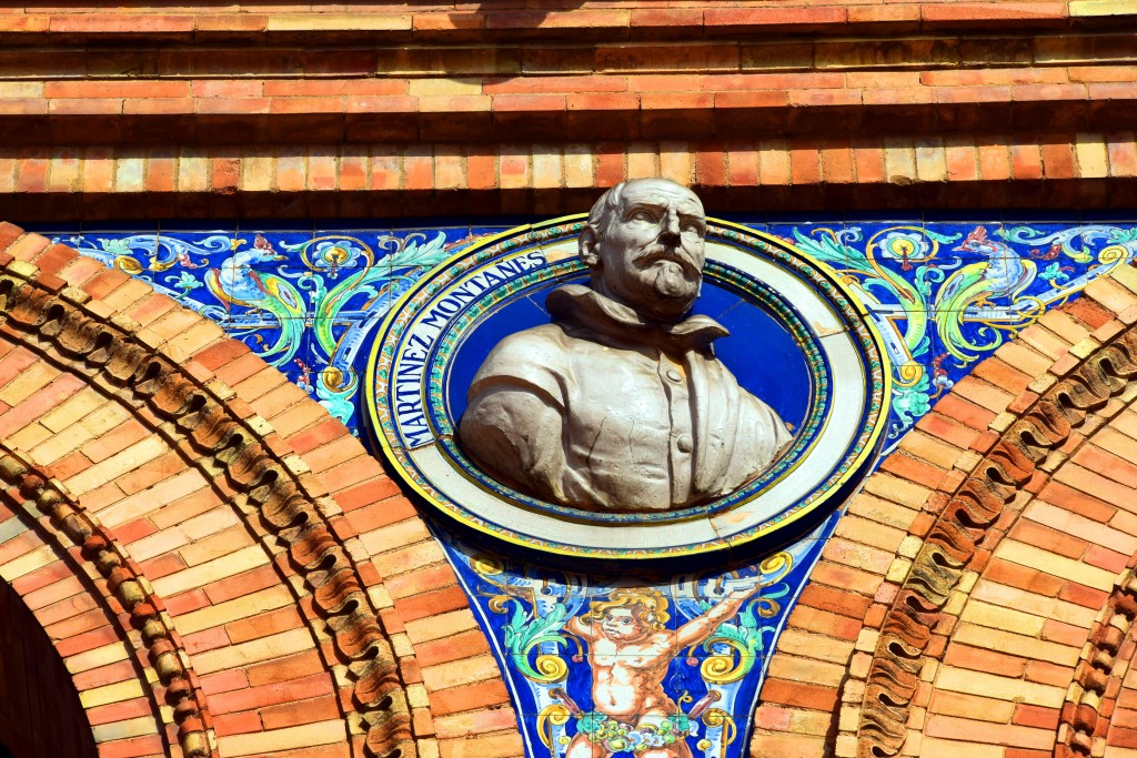 Foto: Martinez Montañes su busto representado en la Plaza de España sevillana - Sevilla (Andalucía), España