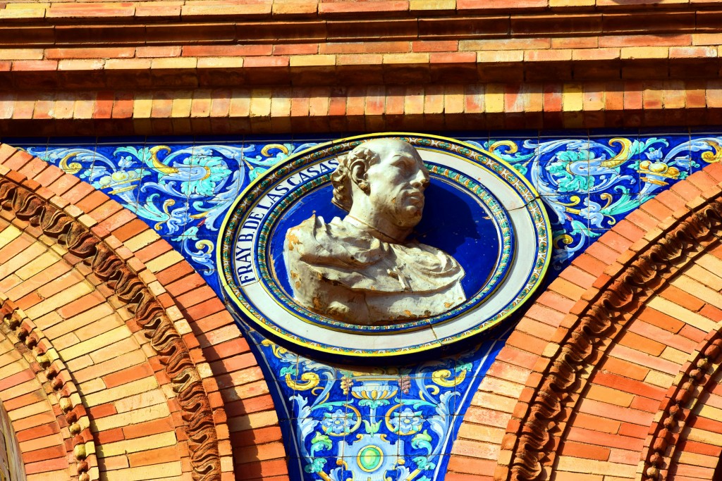 Foto: Fray B. de las Casas su busto representado en la Plaza de España sevillana - Sevilla (Andalucía), España