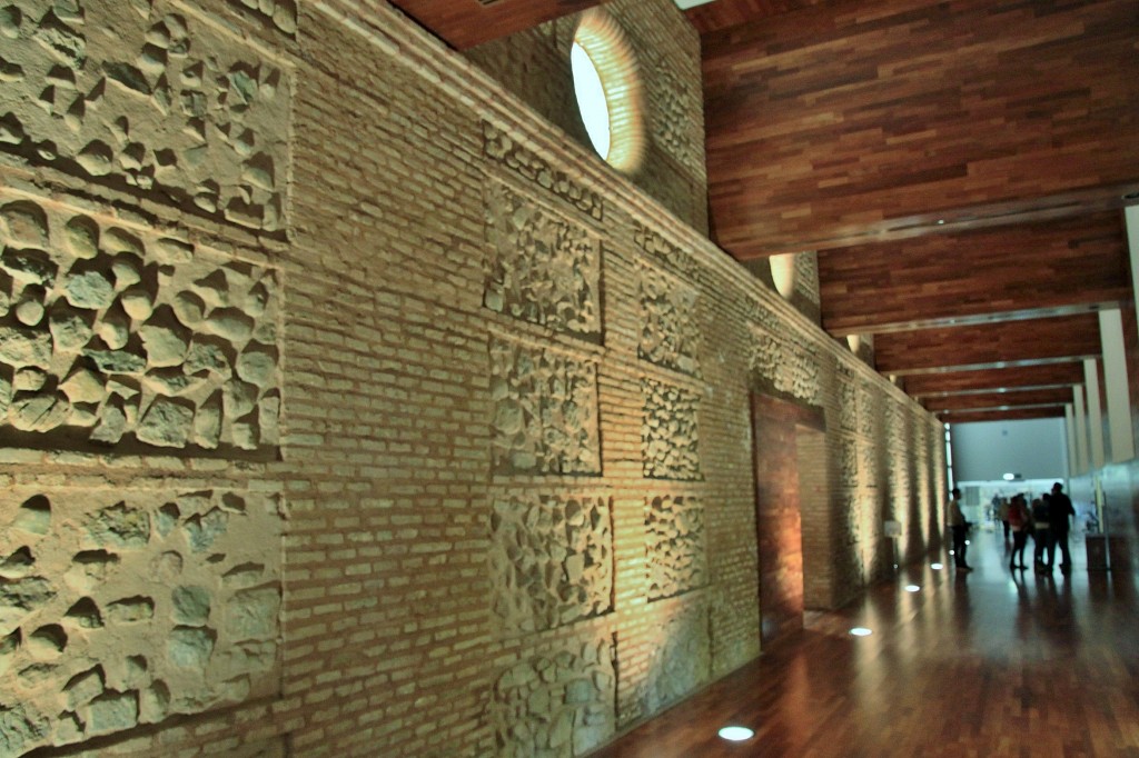 Foto: Monasterio nuevo de San Juan de la Peña - Botaya (Huesca), España