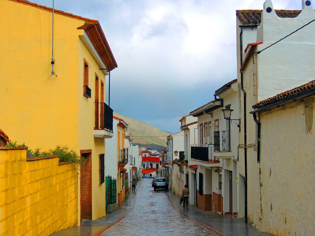 Foto: Calle Alta - Cortes de la Frontera (Málaga), España