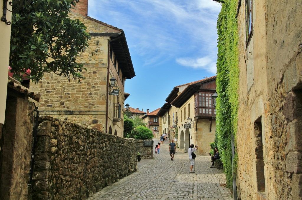 Foto: Centro histórico - Santillana del Mar (Cantabria), España