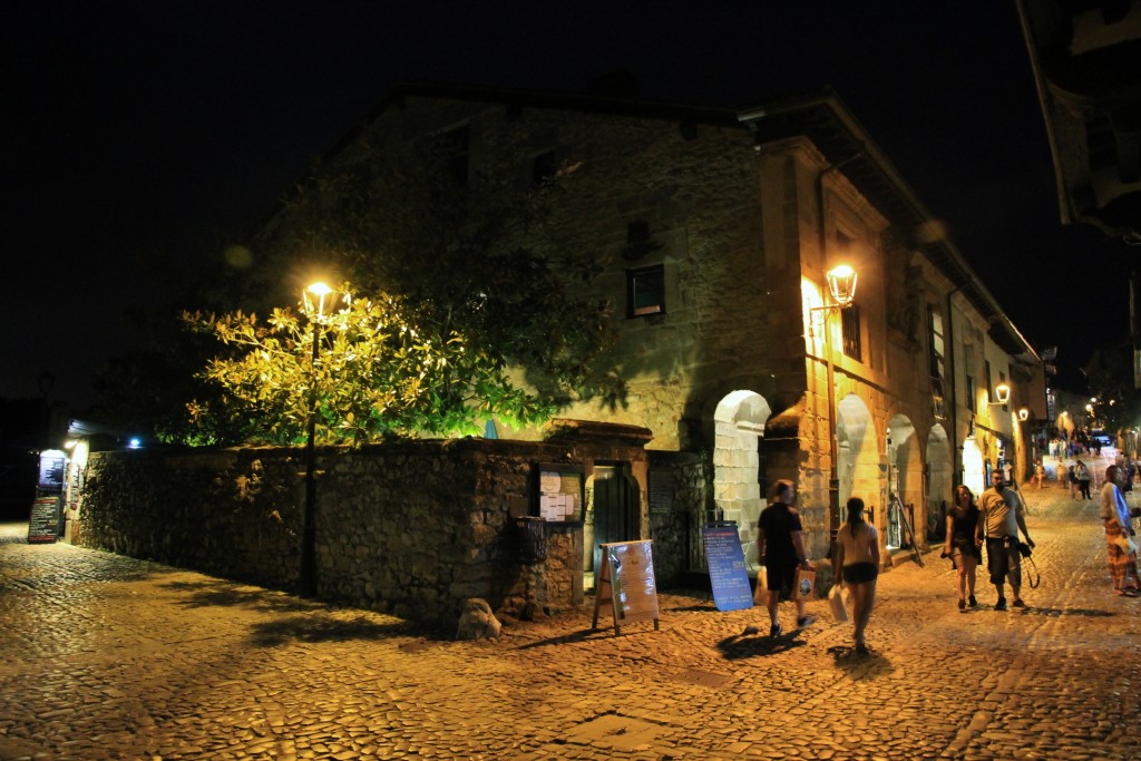 Foto: Centro histórico - Santillana del Mar (Cantabria), España