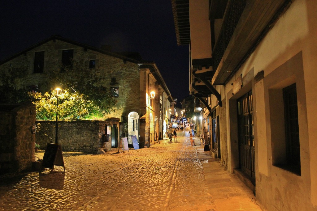 Foto: Centro histórico - Santillana del Mar (Cantabria), España