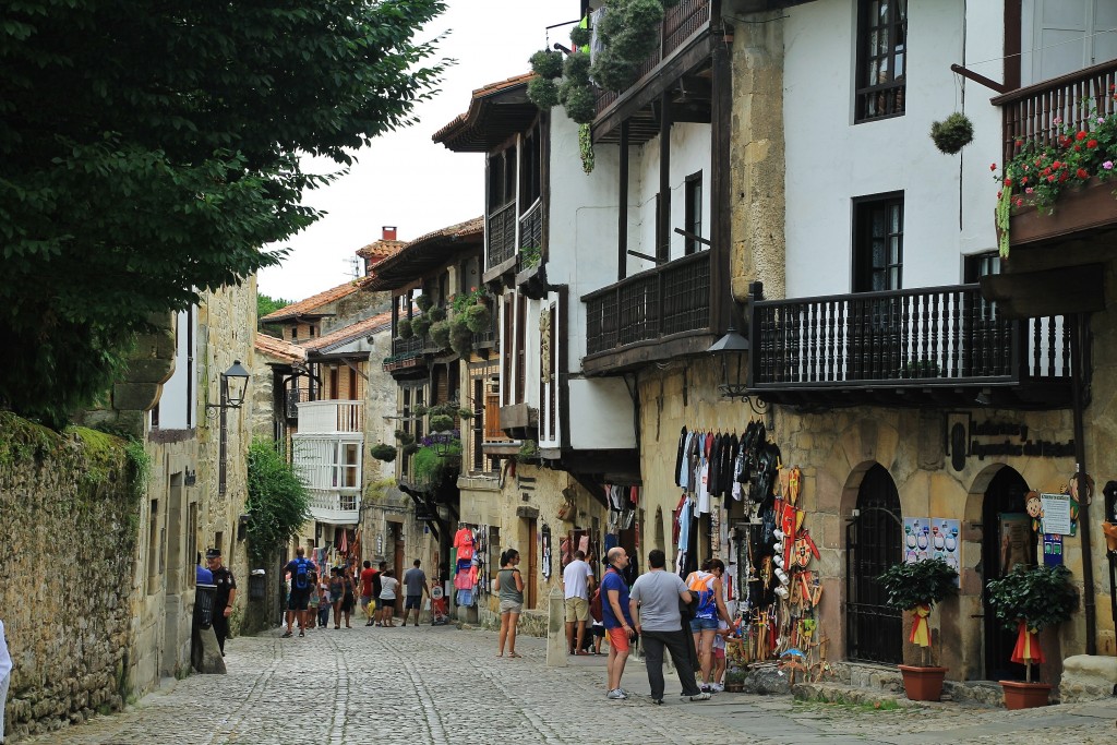 Foto: Centro histórico - Santillana del Mar (Cantabria), España