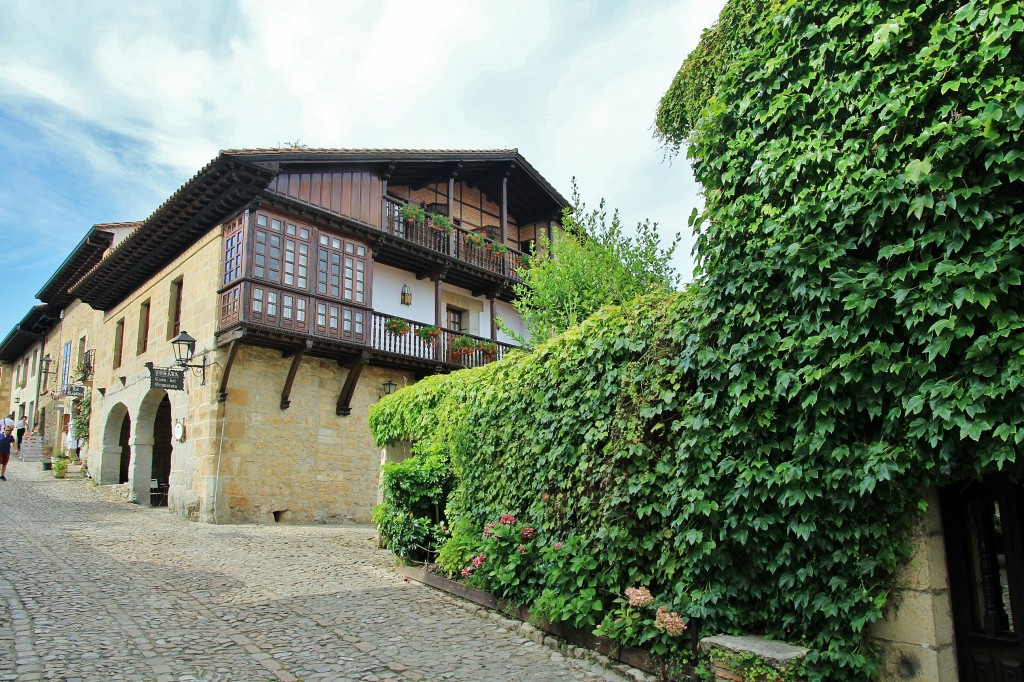 Foto: Centro histórico - Santillana del Mar (Cantabria), España