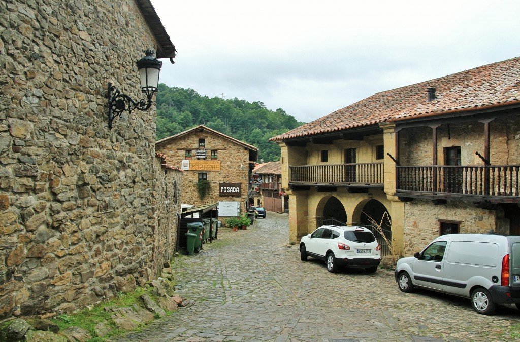 Foto: Centro Histórico - Bárcena Mayor (Cantabria), España