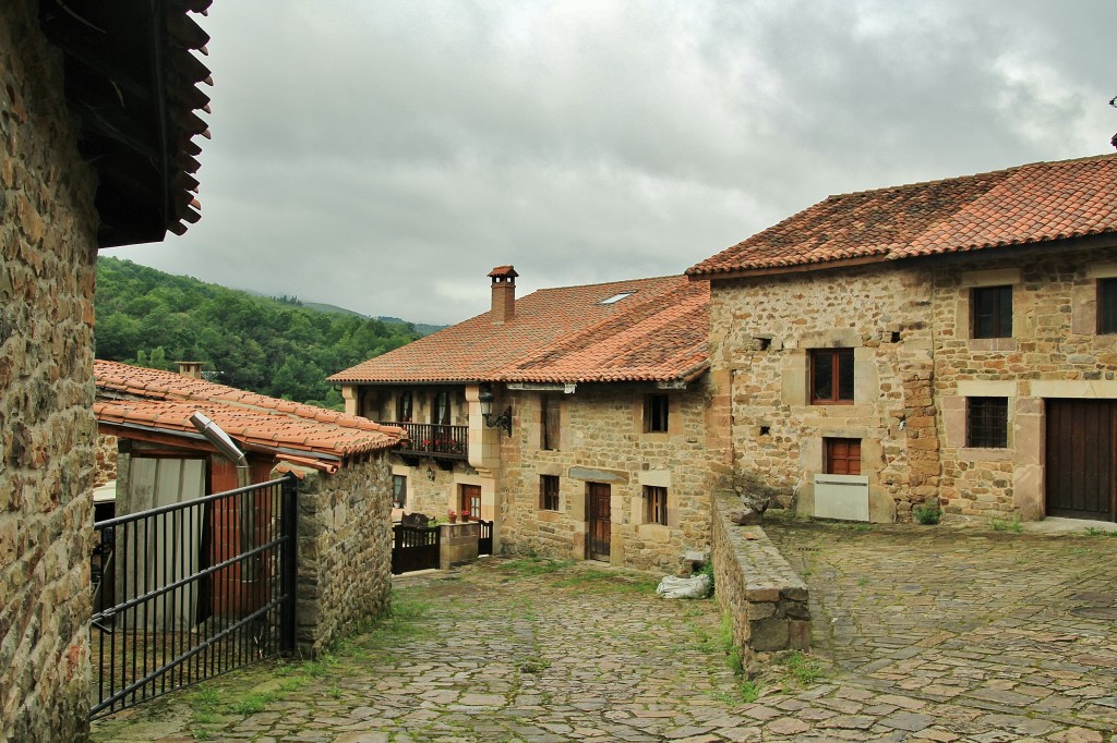 Foto: Centro Histórico - Bárcena Mayor (Cantabria), España