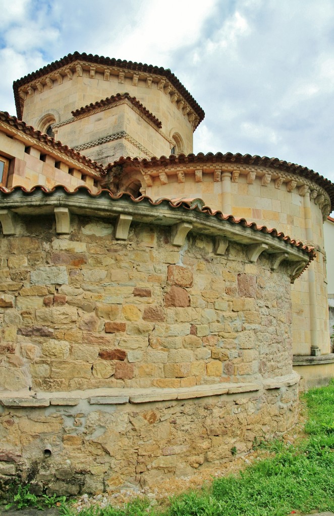 Foto: Vista del Pueblo - Puente Viesgo (Cantabria), España