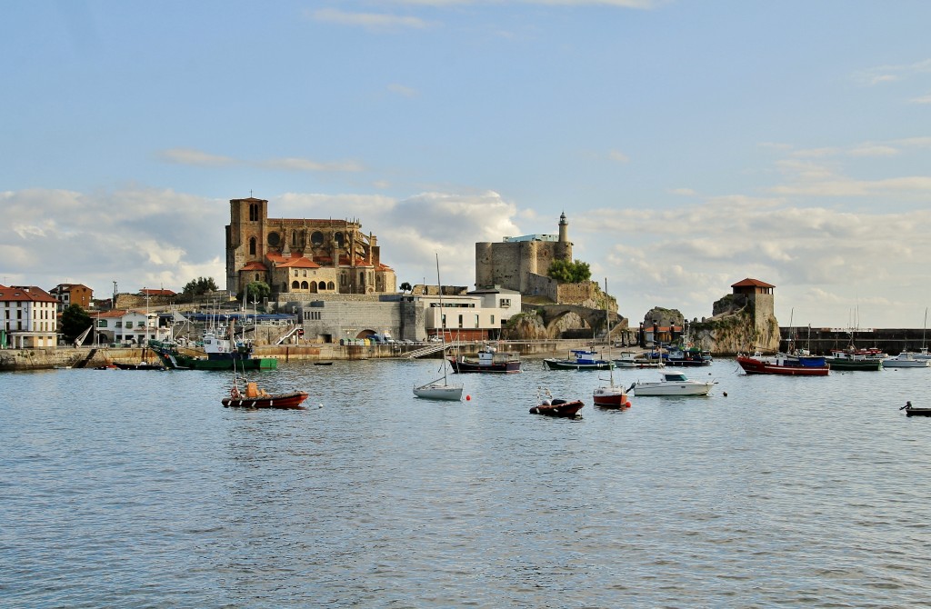 Foto: Centro histórico - Castro Urdiales (Cantabria), España