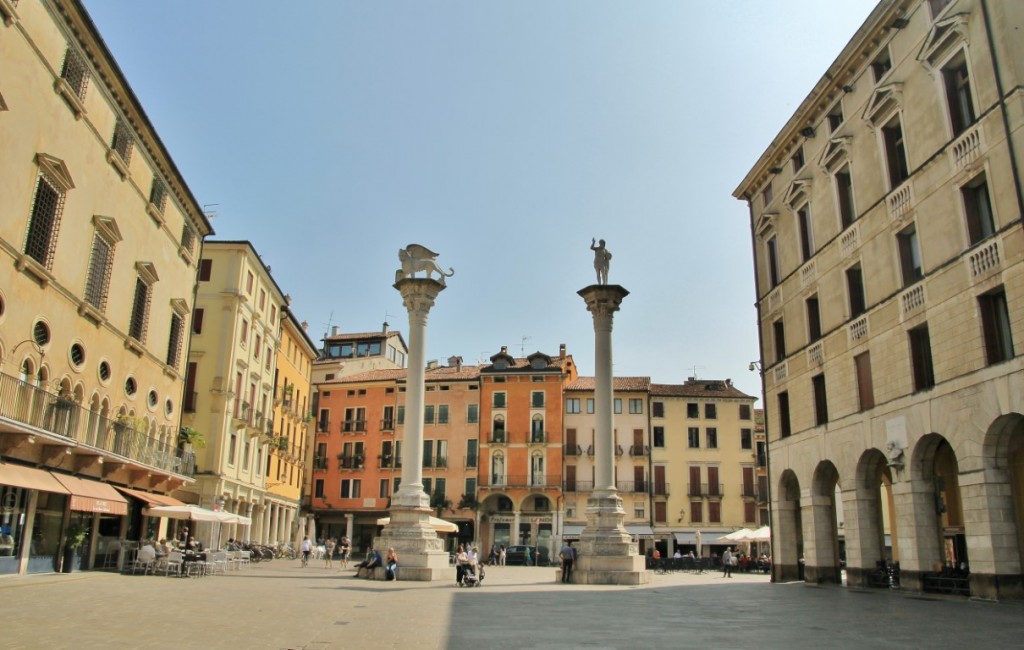 Foto: Plaza delle Erbe - Vicenza (Veneto), Italia