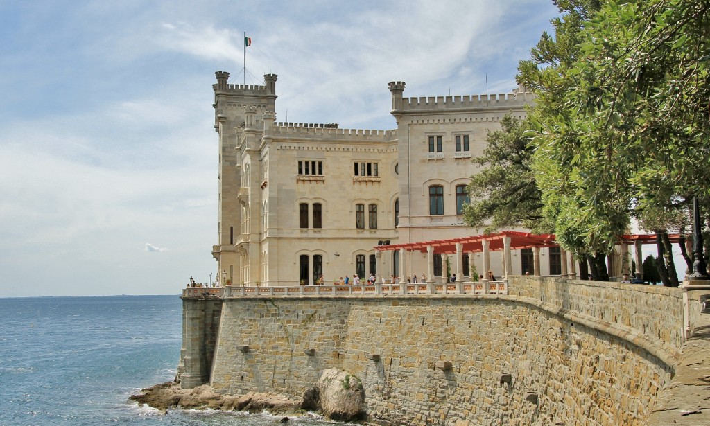 Foto: Castillo de Miramare - Grignano (Friuli Venezia Giulia), Italia