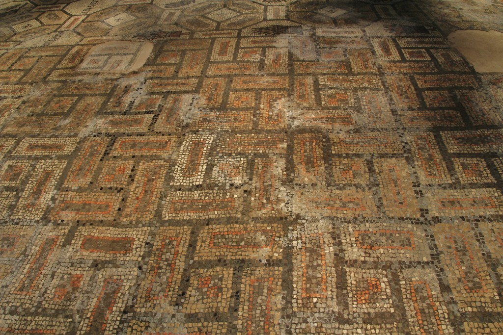 Foto: Zona arqueológica de la basílica patriarcal - Aquileia (Friuli Venezia Giulia), Italia