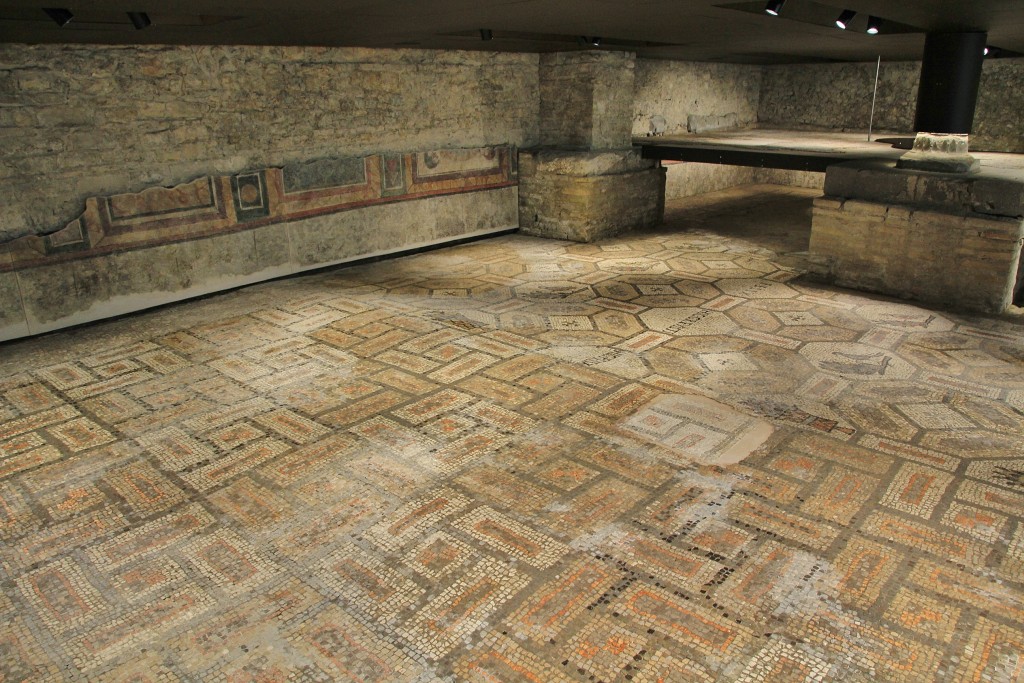 Foto: Zona arqueológica de la basílica patriarcal - Aquileia (Friuli Venezia Giulia), Italia