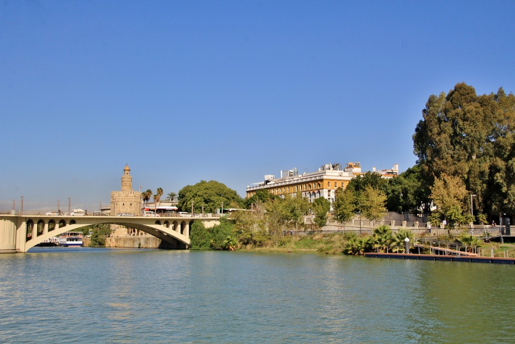 Foto: Navegando por el Guadalquivir - Sevilla (Andalucía), España