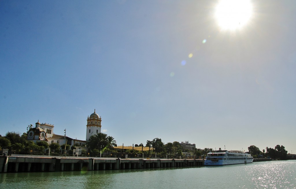 Foto: Navegando por el Guadalquivir - Sevilla (Andalucía), España