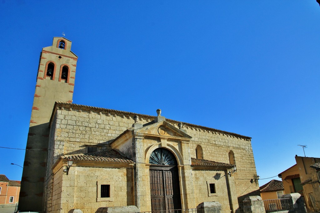 Foto: Iglesia - Torrelobatón (Valladolid), España