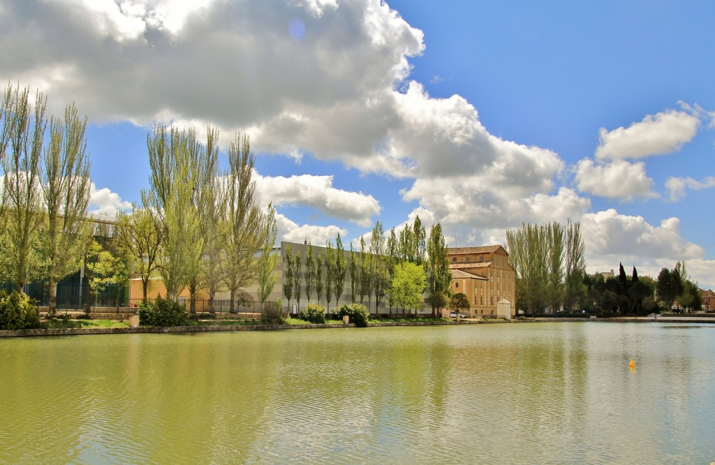 Foto: Canal de Castilla - Medina de Rioseco (Valladolid), España