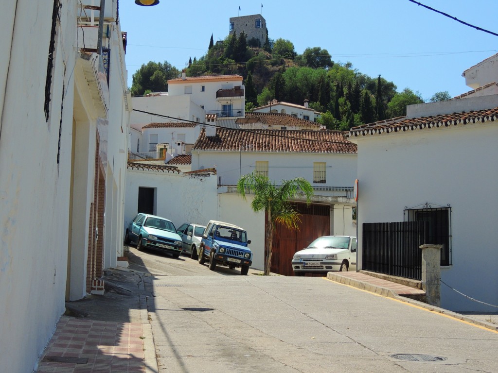 Foto: Calle Almendro - Monda (Málaga), España