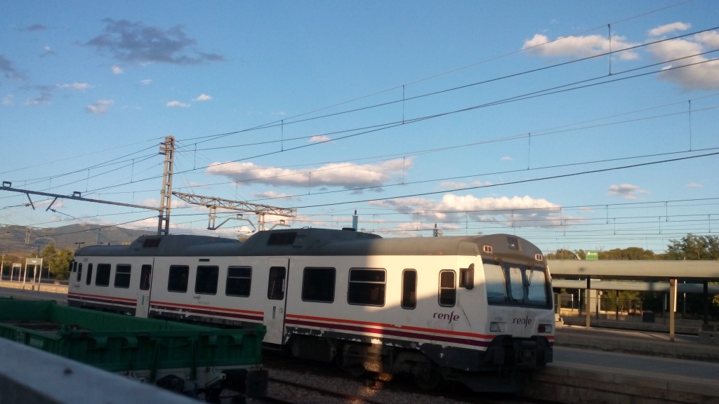 Foto: Automotor diesel para servicios regionales - Calatayud (Zaragoza), España