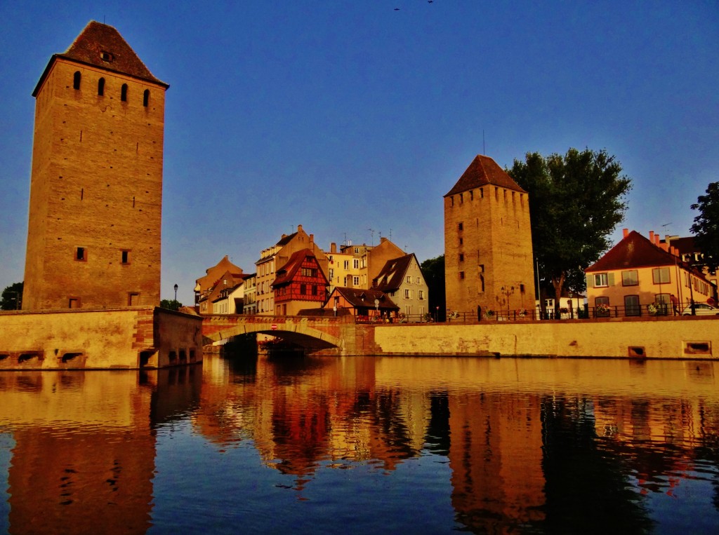 Foto: Ponts Couverts - Strasbourg (Alsace), Francia