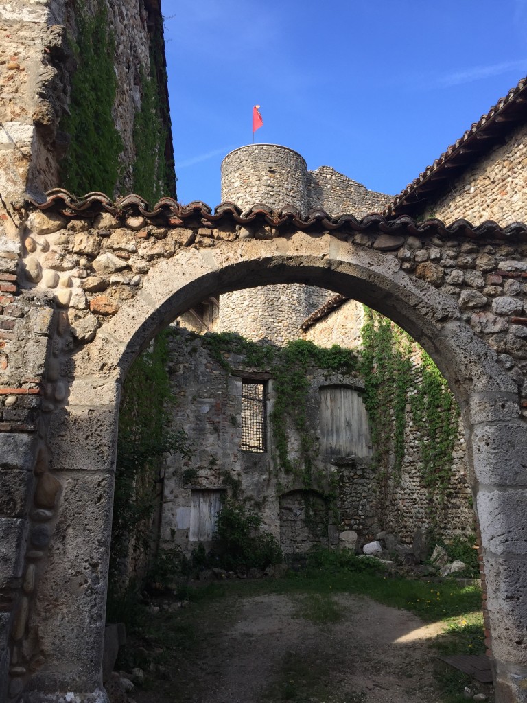 Foto de Perouges (Bourgogne), Francia