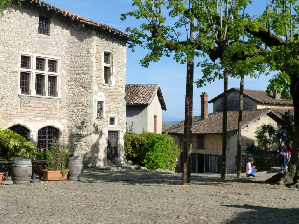 Foto de Perouges (Bourgogne), Francia