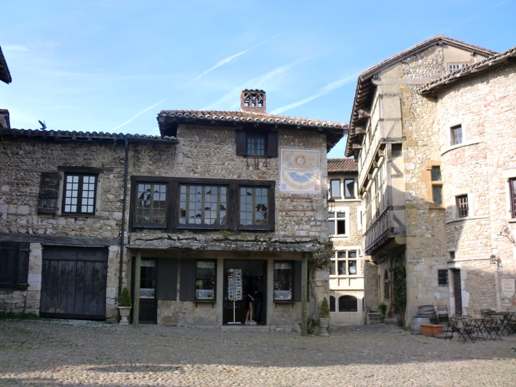 Foto de Perouges (Bourgogne), Francia