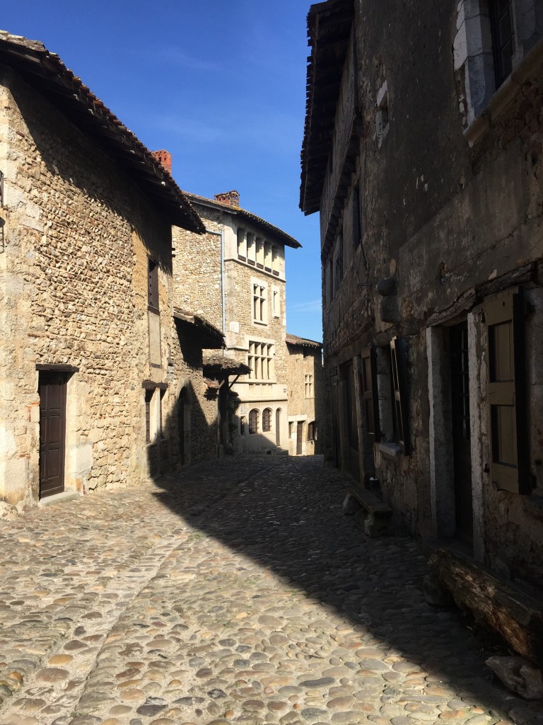 Foto de Perouges (Bourgogne), Francia