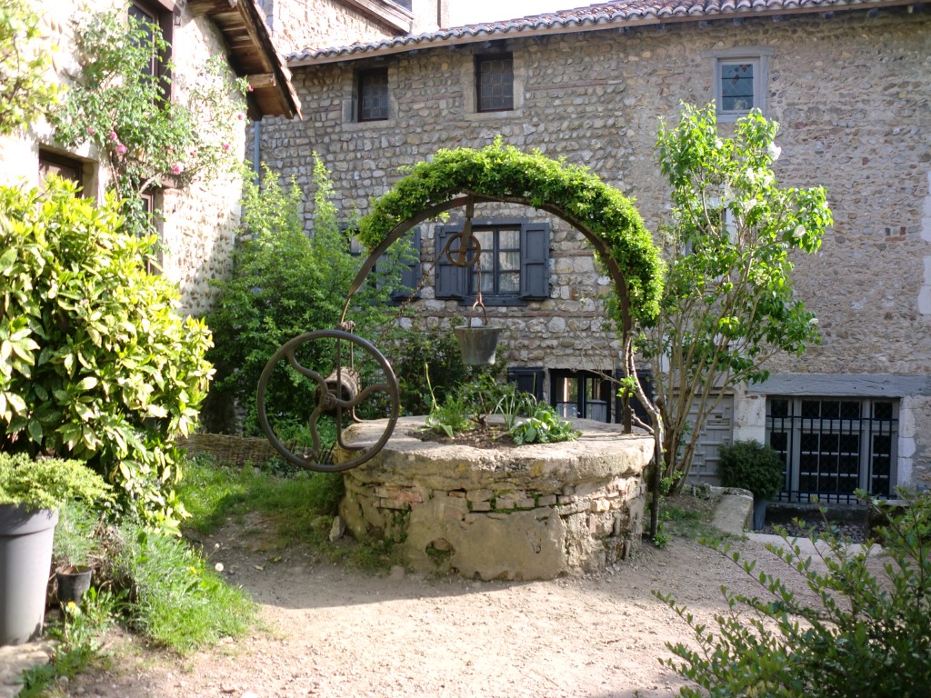 Foto de Perouges (Bourgogne), Francia