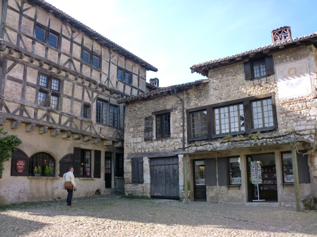 Foto de Perouges (Bourgogne), Francia