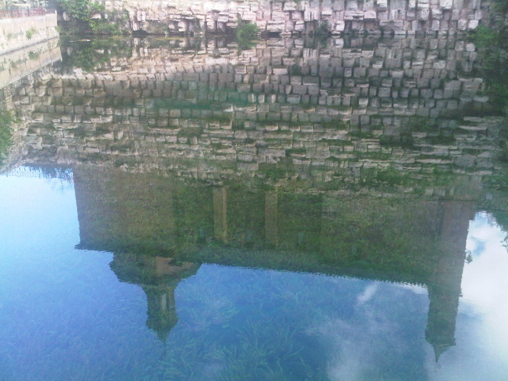 Foto: Presa romana y santuario - Muel (Zaragoza), España