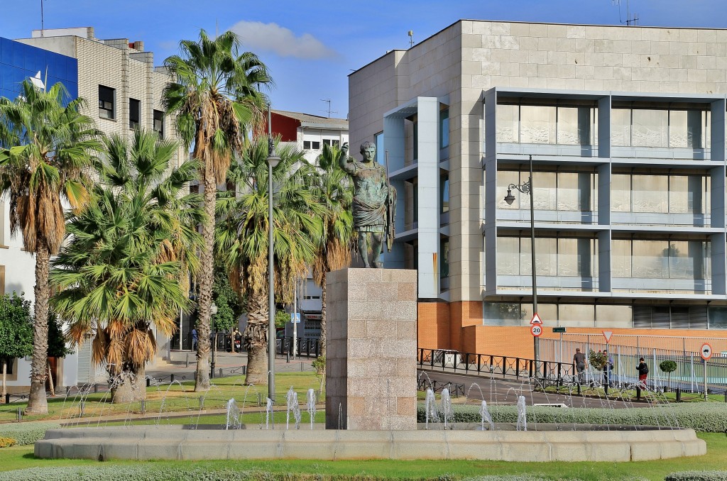 Foto: Vista de la ciudad - Mérida (Badajoz), España