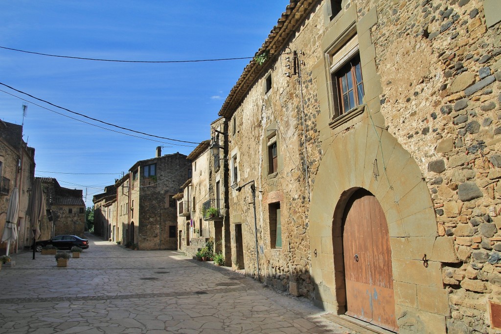 Foto: Centro histórico - Pubol (Girona), España