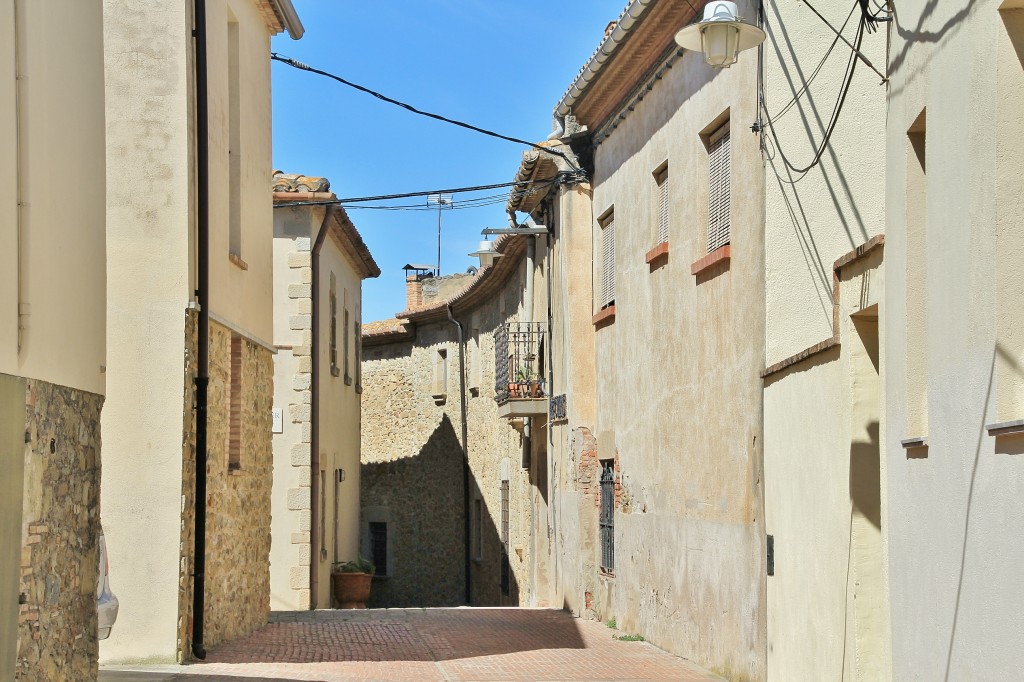 Foto: Centro histórico - Ullastret (Girona), España