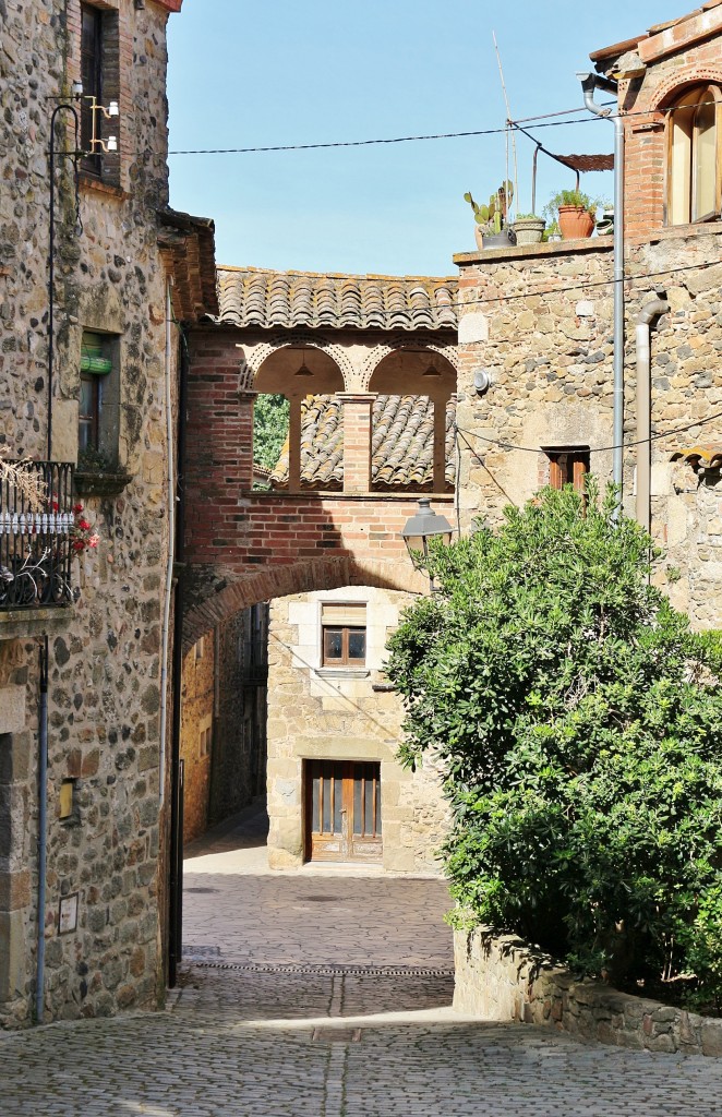 Foto: Centro histórico - Pubol (Girona), España