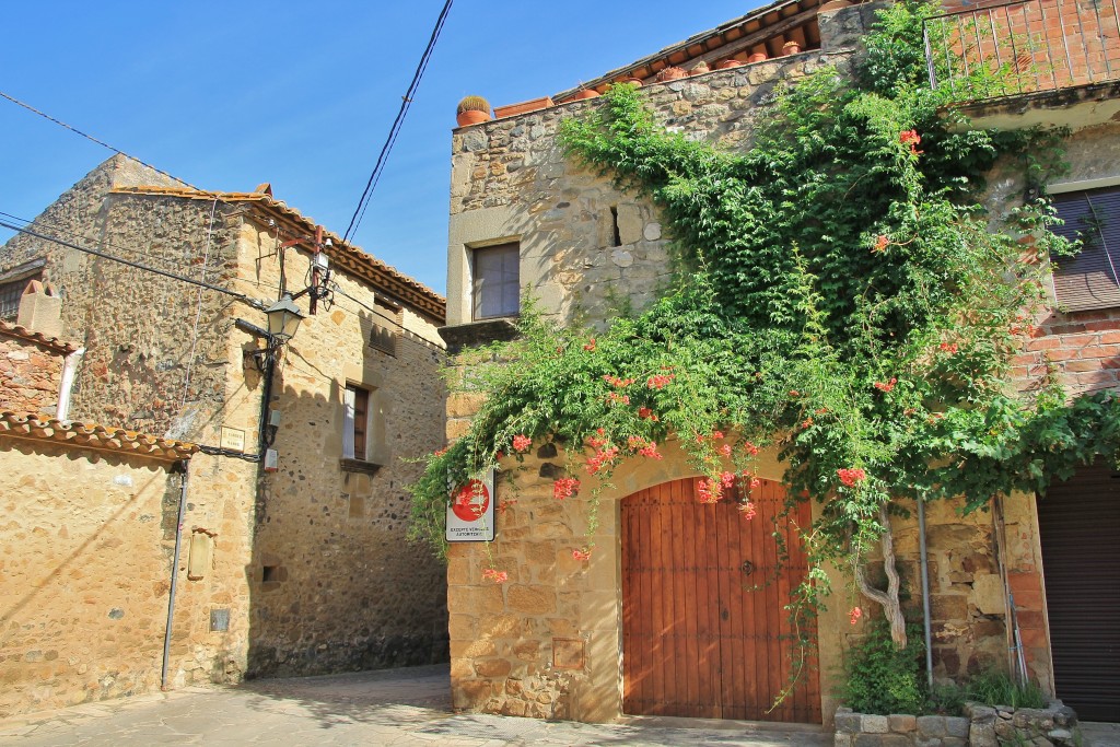 Foto: Centro histórico - Pubol (Girona), España