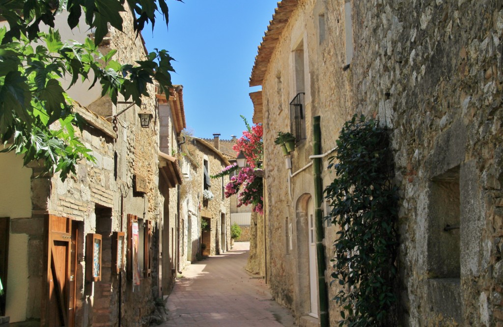 Foto: Centro histórico - Sant Martí d´Empuries (Girona), España