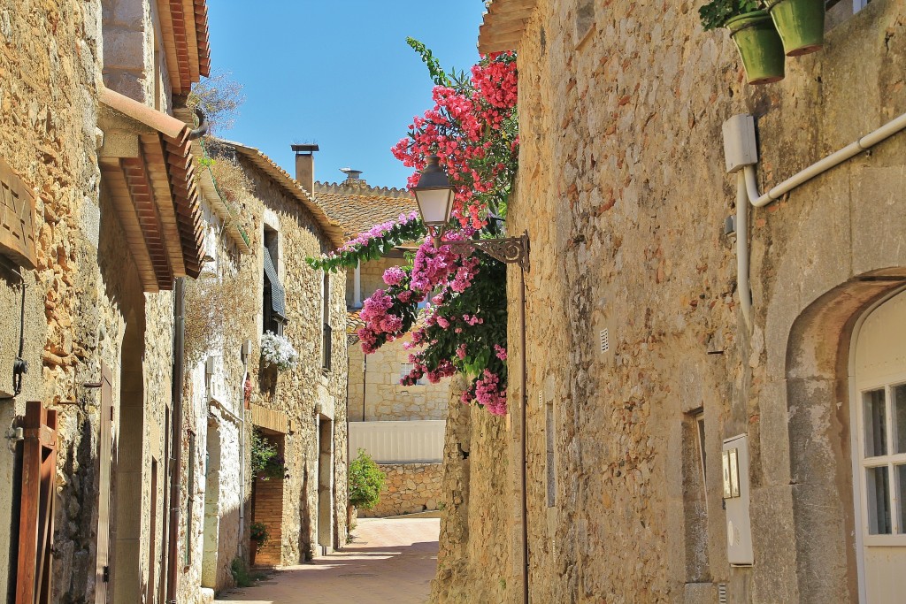 Foto: Centro histórico - Sant Martí d´Empuries (Girona), España