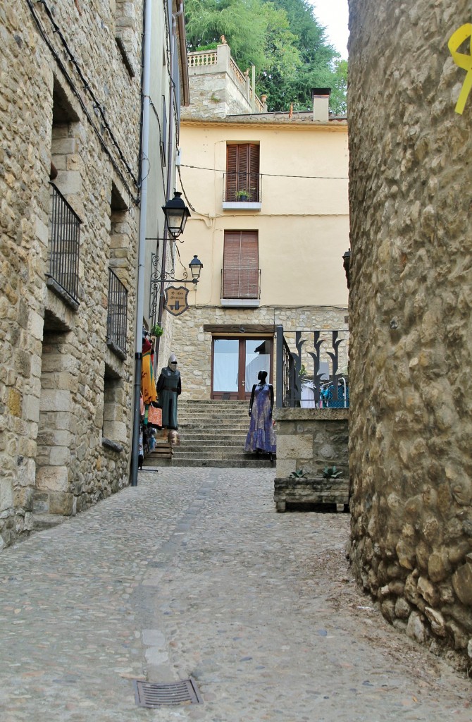 Foto: Centro histórico - Besalú (Girona), España