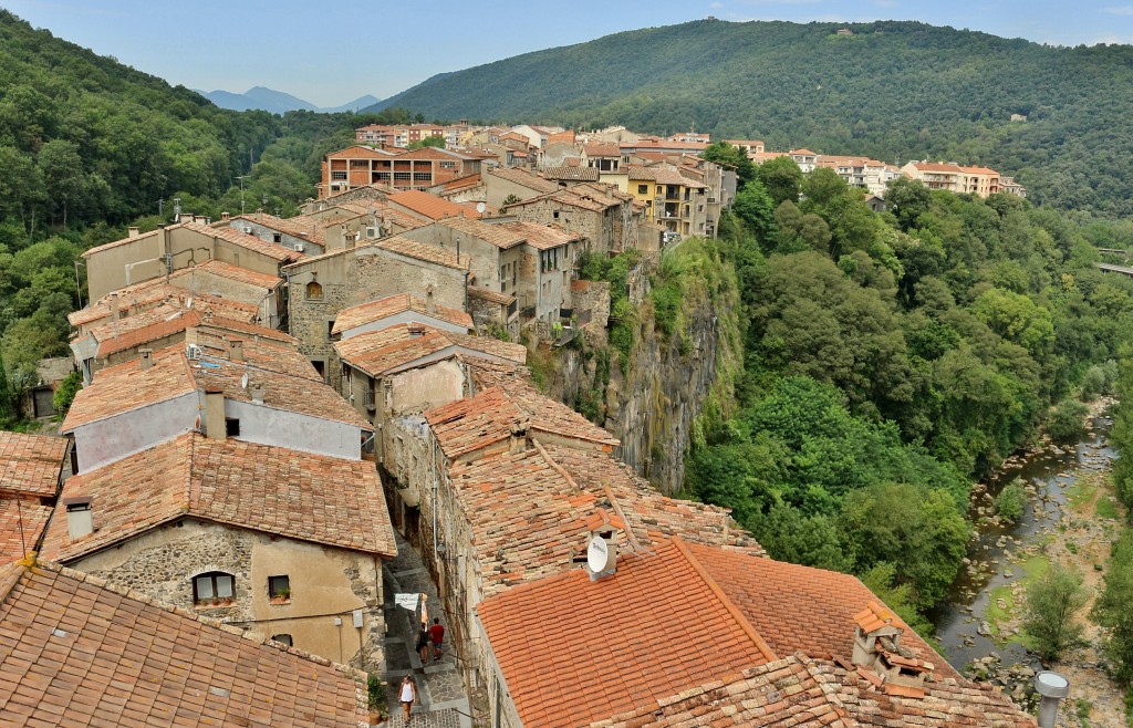 Foto: Centro histórico - Castellfollit de la Roca (Girona), España