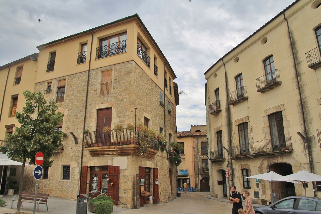 Foto: Centro histórico - Besalú (Girona), España