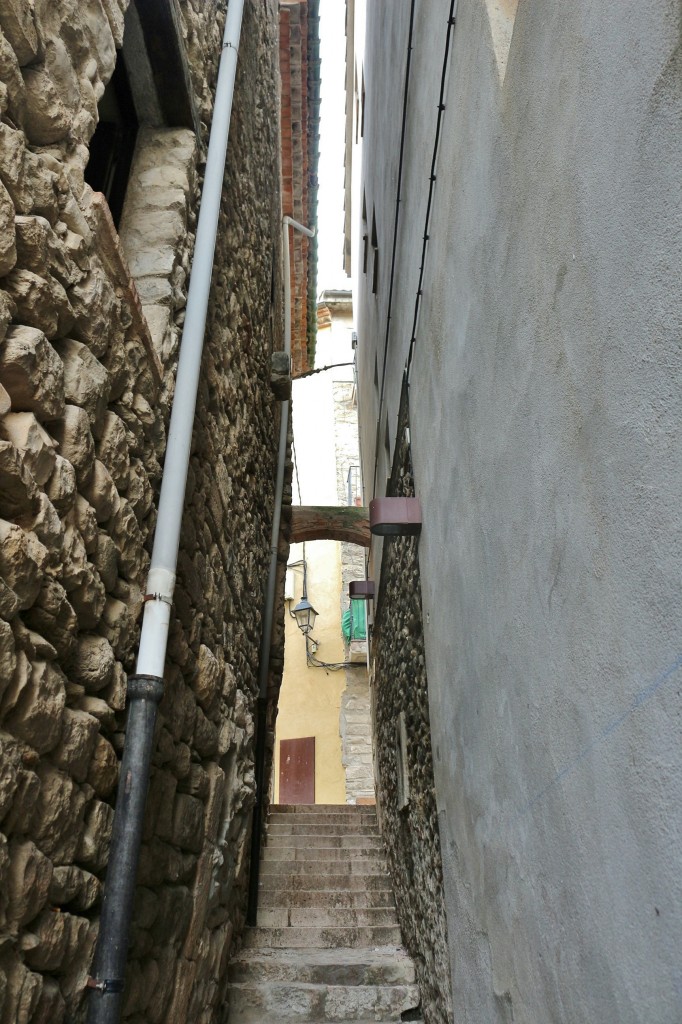 Foto: Centro histórico - Besalú (Girona), España