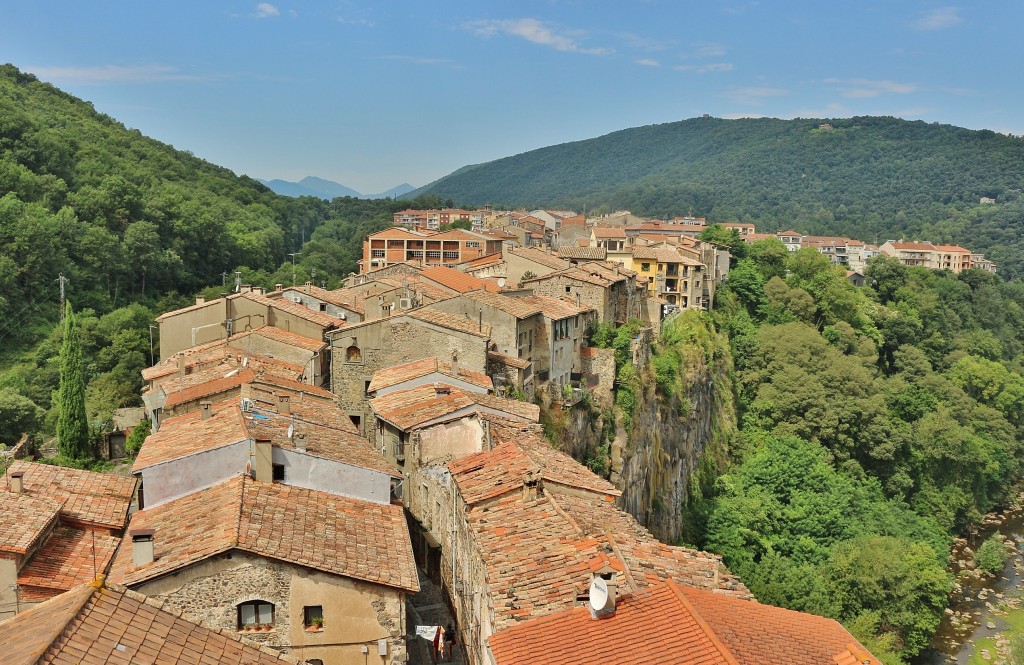 Foto: Centro histórico - Castellfollit de la Roca (Girona), España