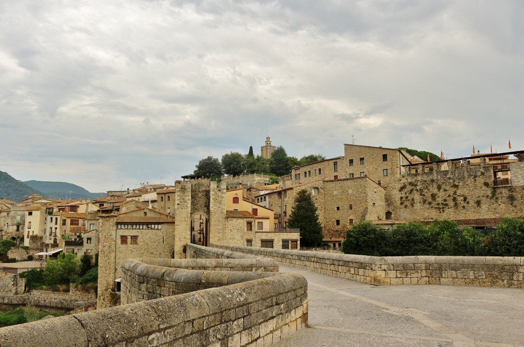 Foto: Centro histórico - Besalú (Girona), España