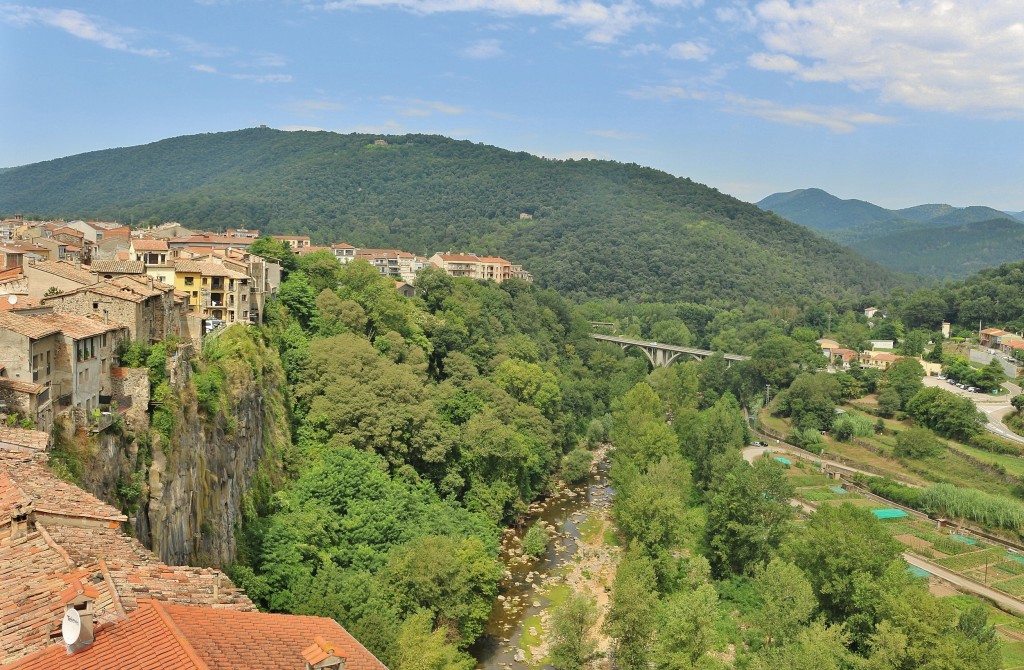 Foto: Centro histórico - Castellfollit de la Roca (Girona), España