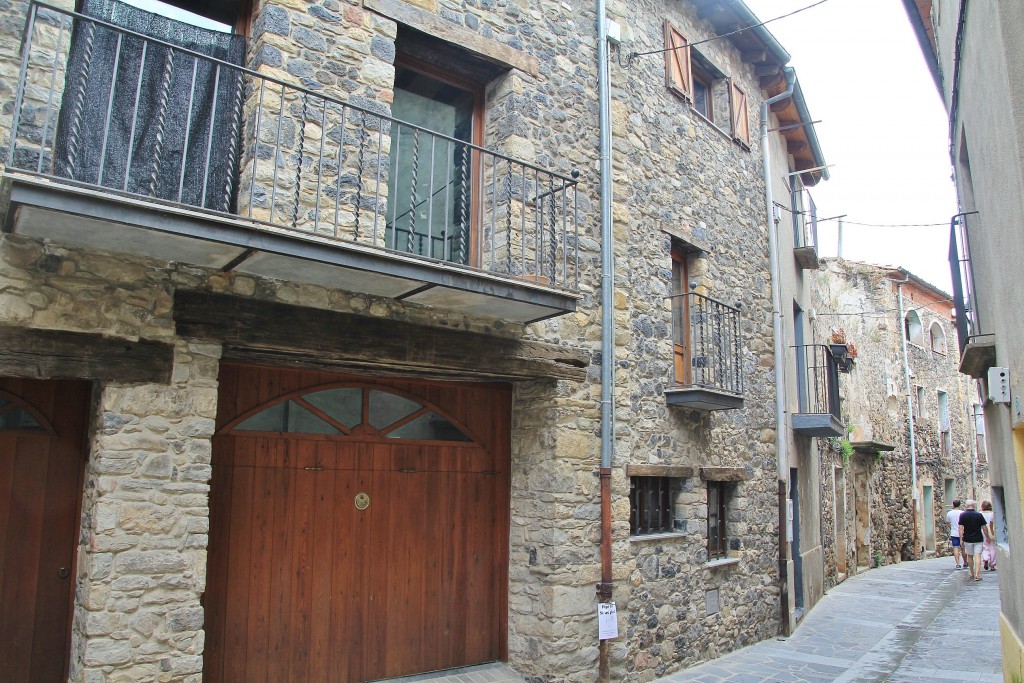 Foto: Centro histórico - Castellfollit de la Roca (Girona), España