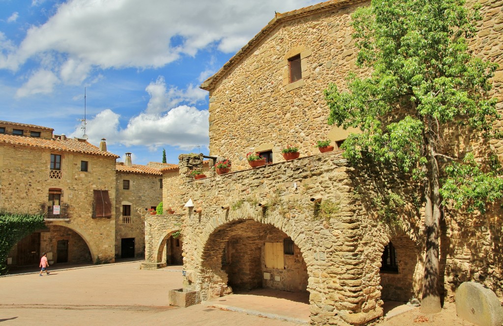 Foto: Centro histórico - Monells (Girona), España