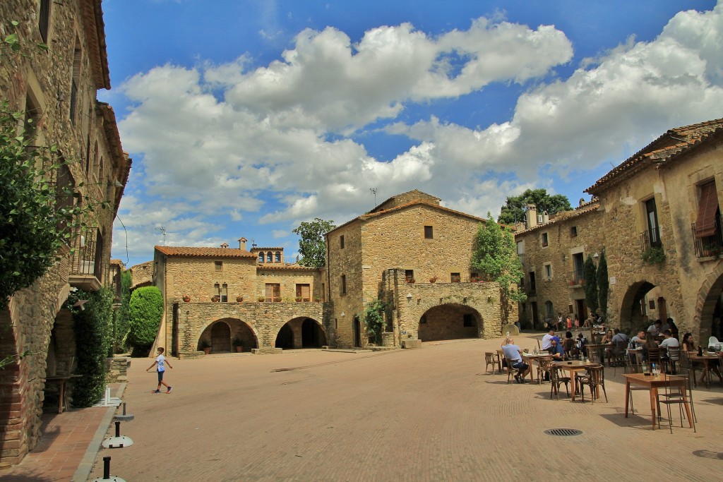 Foto: Centro histórico - Monells (Girona), España