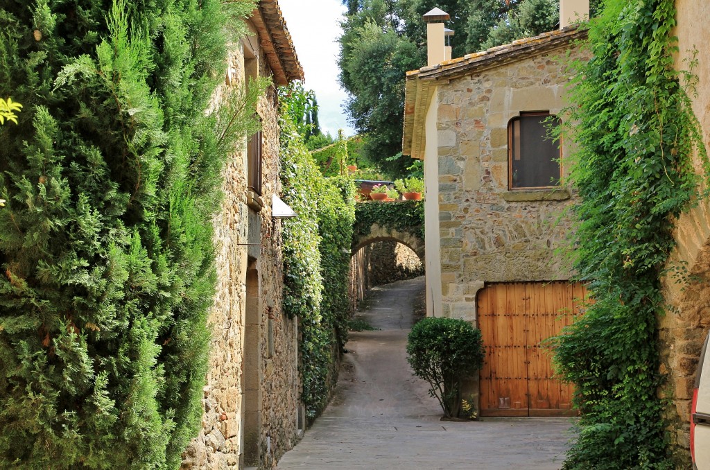 Foto: Centro histórico - Monells (Girona), España